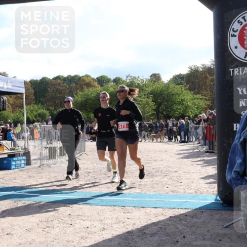 14.09.2025 - Stadtparktriathlon Strokosch-Dieckow http://msf.ph/oto/8884967 14.09.2025 10:58:33 Ziel 571 meine-sportfotos.de