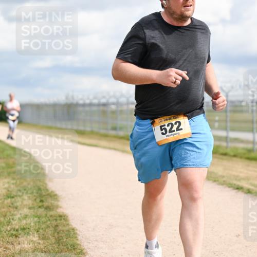 14.09.2025 - Airport Race Dr. Thomas Lammeyer http://msf.ph/oto/8884971 14.09.2025 12:40:17 Laufen 522 meine-sportfotos.de