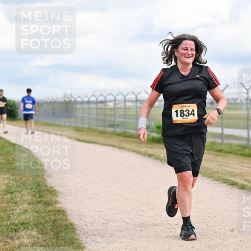 14.09.2025 - Airport Race Dr. Thomas Lammeyer http://msf.ph/oto/8885052 14.09.2025 12:40:32 Laufen 1834 meine-sportfotos.de