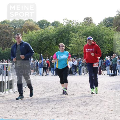 14.09.2025 - Stadtparktriathlon Strokosch-Dieckow http://msf.ph/oto/8885072 14.09.2025 11:02:12 Ziel 593 meine-sportfotos.de