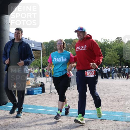 14.09.2025 - Stadtparktriathlon Strokosch-Dieckow http://msf.ph/oto/8885085 14.09.2025 11:02:14 Ziel 593 meine-sportfotos.de