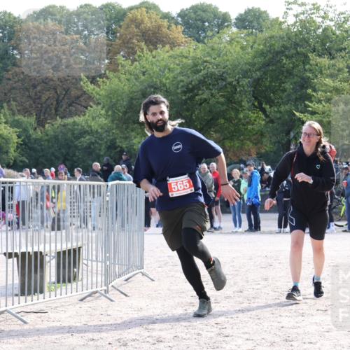 14.09.2025 - Stadtparktriathlon Strokosch-Dieckow http://msf.ph/oto/8885091 14.09.2025 11:02:21 Ziel 565 meine-sportfotos.de