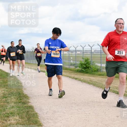 14.09.2025 - Airport Race Dr. Thomas Lammeyer http://msf.ph/oto/8885092 14.09.2025 12:40:44 Laufen 1609, 24, 1692, 251 meine-sportfotos.de