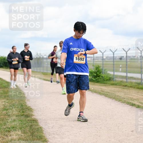 14.09.2025 - Airport Race Dr. Thomas Lammeyer http://msf.ph/oto/8885111 14.09.2025 12:40:45 Laufen 24, 1692 meine-sportfotos.de