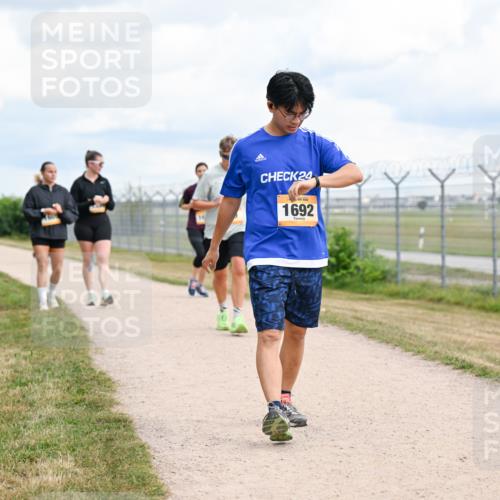 14.09.2025 - Airport Race Dr. Thomas Lammeyer http://msf.ph/oto/8885117 14.09.2025 12:40:45 Laufen 24, 1692 meine-sportfotos.de