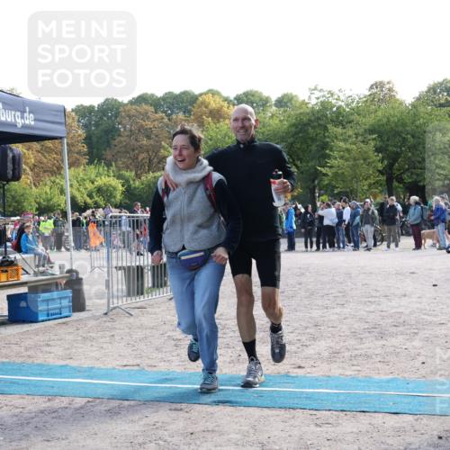 14.09.2025 - Stadtparktriathlon Strokosch-Dieckow http://msf.ph/oto/8885131 14.09.2025 11:02:41 Ziel  meine-sportfotos.de