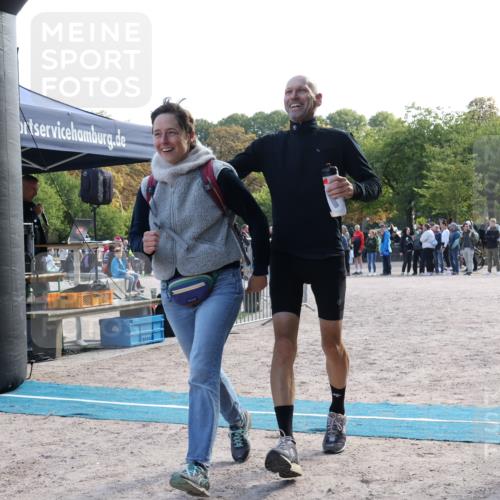 14.09.2025 - Stadtparktriathlon Strokosch-Dieckow http://msf.ph/oto/8885134 14.09.2025 11:02:42 Ziel  meine-sportfotos.de