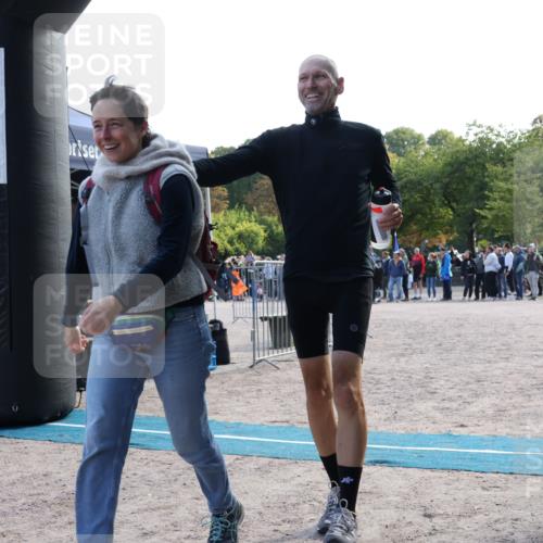14.09.2025 - Stadtparktriathlon Strokosch-Dieckow http://msf.ph/oto/8885137 14.09.2025 11:02:42 Ziel  meine-sportfotos.de
