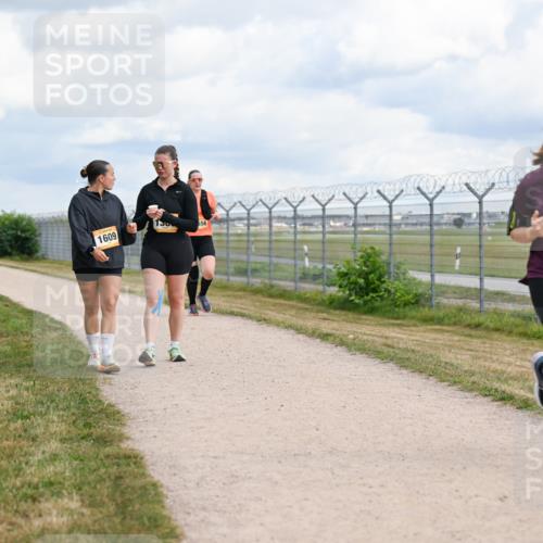 14.09.2025 - Airport Race Dr. Thomas Lammeyer http://msf.ph/oto/8885156 14.09.2025 12:40:49 Laufen 1609, 556, 1612 meine-sportfotos.de