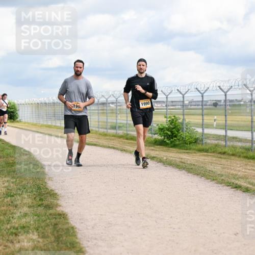 14.09.2025 - Airport Race Dr. Thomas Lammeyer http://msf.ph/oto/8885242 14.09.2025 12:41:13 Laufen 195, 1990 meine-sportfotos.de