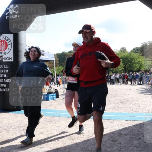 14.09.2025 - Stadtparktriathlon Strokosch-Dieckow http://msf.ph/oto/8885285 14.09.2025 11:05:25 Ziel 573, 620 meine-sportfotos.de
