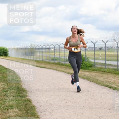 14.09.2025 - Airport Race Dr. Thomas Lammeyer http://msf.ph/oto/8885320 14.09.2025 12:41:23 Laufen 971 meine-sportfotos.de