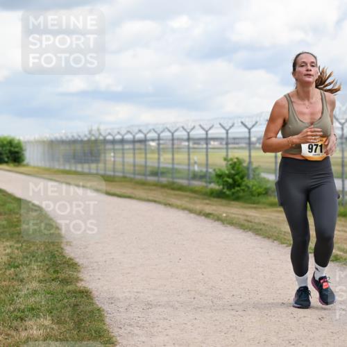 14.09.2025 - Airport Race Dr. Thomas Lammeyer http://msf.ph/oto/8885333 14.09.2025 12:41:24 Laufen 971 meine-sportfotos.de