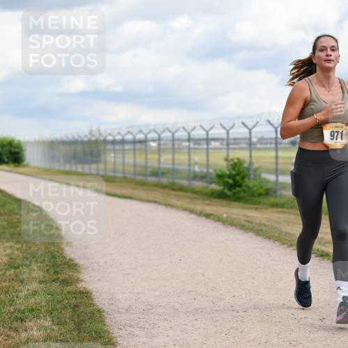 14.09.2025 - Airport Race Dr. Thomas Lammeyer http://msf.ph/oto/8885337 14.09.2025 12:41:24 Laufen 971 meine-sportfotos.de