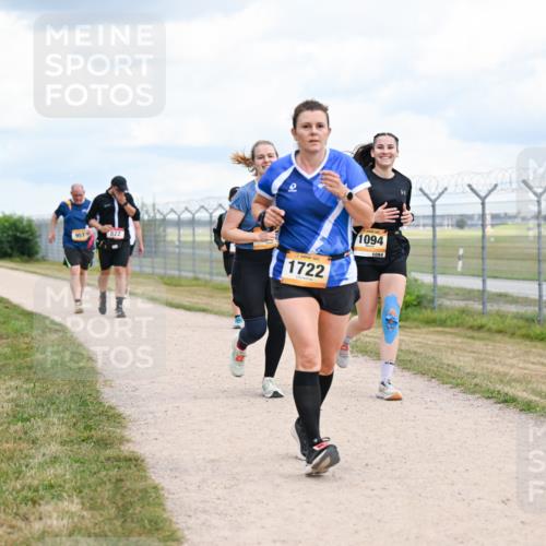 14.09.2025 - Airport Race Dr. Thomas Lammeyer http://msf.ph/oto/8885636 14.09.2025 12:42:49 Laufen 957, 822, 1722, 1094, 1094 meine-sportfotos.de