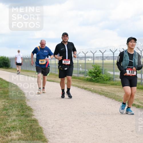 14.09.2025 - Airport Race Dr. Thomas Lammeyer http://msf.ph/oto/8885667 14.09.2025 12:42:53 Laufen 957, 822, 132 meine-sportfotos.de