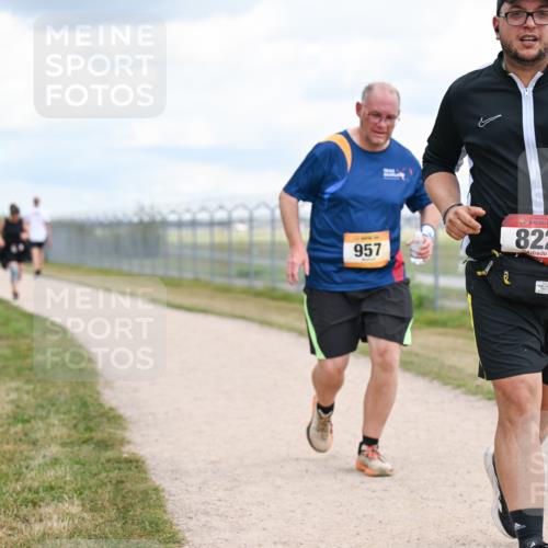 14.09.2025 - Airport Race Dr. Thomas Lammeyer http://msf.ph/oto/8885693 14.09.2025 12:42:56 Laufen 957, 822 meine-sportfotos.de