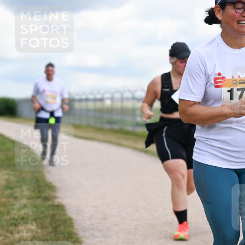 14.09.2025 - Airport Race Dr. Thomas Lammeyer http://msf.ph/oto/8885747 14.09.2025 12:43:25 Laufen 42, 1757 meine-sportfotos.de