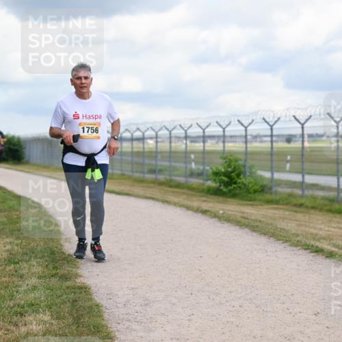 14.09.2025 - Airport Race Dr. Thomas Lammeyer http://msf.ph/oto/8885755 14.09.2025 12:43:27 Laufen 1756 meine-sportfotos.de