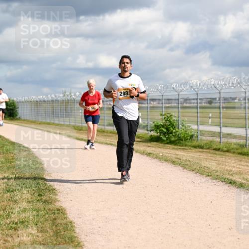 14.09.2025 - Airport Race Dr. Thomas Lammeyer http://msf.ph/oto/8885975 14.09.2025 12:44:51 Laufen 58, 208 meine-sportfotos.de