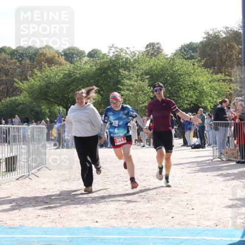 14.09.2025 - Stadtparktriathlon Strokosch-Dieckow http://msf.ph/oto/8886011 14.09.2025 11:09:06 Ziel 586, 591 meine-sportfotos.de