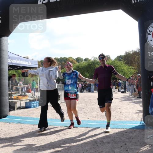 14.09.2025 - Stadtparktriathlon Strokosch-Dieckow http://msf.ph/oto/8886018 14.09.2025 11:09:07 Ziel 586, 591 meine-sportfotos.de