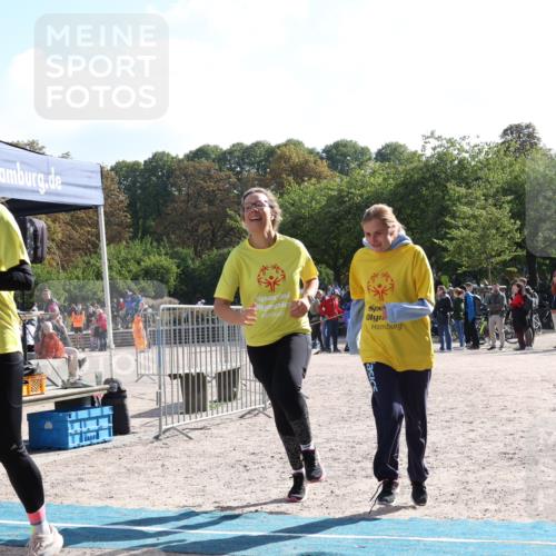 14.09.2025 - Stadtparktriathlon Strokosch-Dieckow http://msf.ph/oto/8886123 14.09.2025 11:13:06 Ziel 604 meine-sportfotos.de
