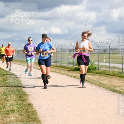 14.09.2025 - Airport Race Dr. Thomas Lammeyer http://msf.ph/oto/8886189 14.09.2025 12:45:22 Laufen 579, 1484, 1890 meine-sportfotos.de