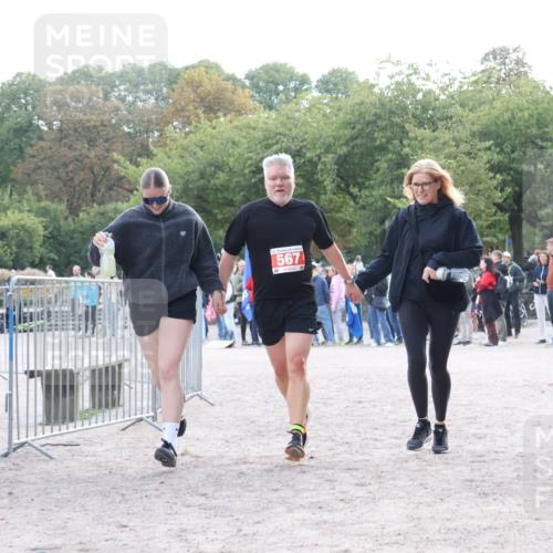 14.09.2025 - Stadtparktriathlon Strokosch-Dieckow http://msf.ph/oto/8886199 14.09.2025 11:15:20 Ziel 567 meine-sportfotos.de