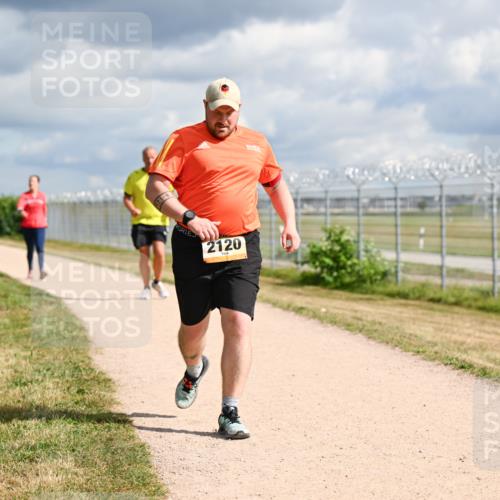 14.09.2025 - Airport Race Dr. Thomas Lammeyer http://msf.ph/oto/8886276 14.09.2025 12:45:28 Laufen 2120 meine-sportfotos.de