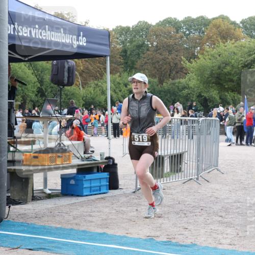 14.09.2025 - Stadtparktriathlon Strokosch-Dieckow http://msf.ph/oto/8886277 14.09.2025 11:16:20 Ziel 519 meine-sportfotos.de