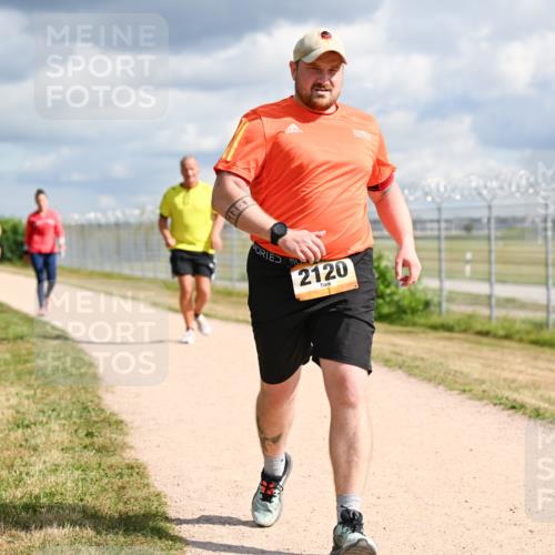 14.09.2025 - Airport Race Dr. Thomas Lammeyer http://msf.ph/oto/8886287 14.09.2025 12:45:29 Laufen 2120 meine-sportfotos.de