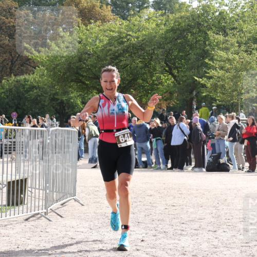 14.09.2025 - Stadtparktriathlon Strokosch-Dieckow http://msf.ph/oto/8886315 14.09.2025 11:18:38 Ziel 641 meine-sportfotos.de