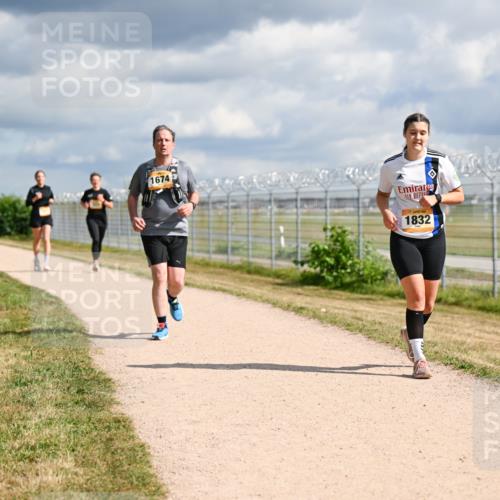 14.09.2025 - Airport Race Dr. Thomas Lammeyer http://msf.ph/oto/8886322 14.09.2025 12:45:49 Laufen 1674, 1832 meine-sportfotos.de