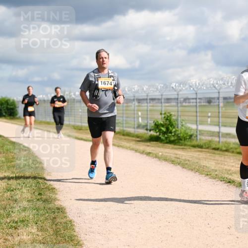 14.09.2025 - Airport Race Dr. Thomas Lammeyer http://msf.ph/oto/8886335 14.09.2025 12:45:50 Laufen 1674, 1832 meine-sportfotos.de