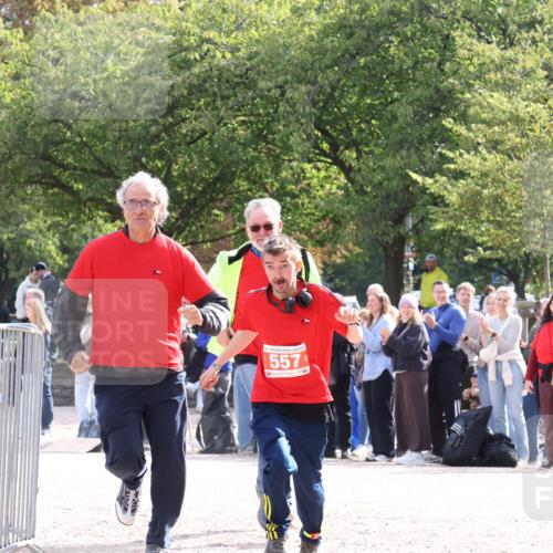 14.09.2025 - Stadtparktriathlon Strokosch-Dieckow http://msf.ph/oto/8886345 14.09.2025 11:19:40 Ziel 557 meine-sportfotos.de
