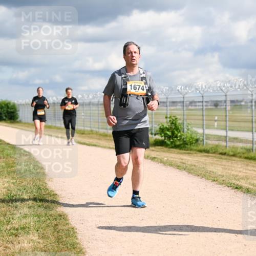 14.09.2025 - Airport Race Dr. Thomas Lammeyer http://msf.ph/oto/8886346 14.09.2025 12:45:50 Laufen 1674 meine-sportfotos.de