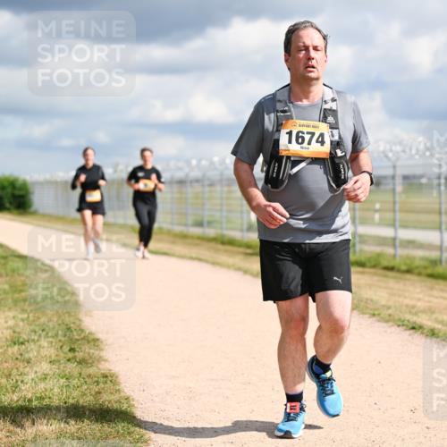 14.09.2025 - Airport Race Dr. Thomas Lammeyer http://msf.ph/oto/8886362 14.09.2025 12:45:51 Laufen 1674 meine-sportfotos.de