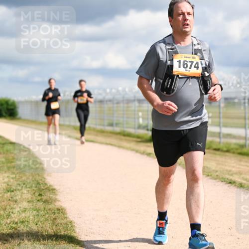 14.09.2025 - Airport Race Dr. Thomas Lammeyer http://msf.ph/oto/8886364 14.09.2025 12:45:52 Laufen 1674 meine-sportfotos.de