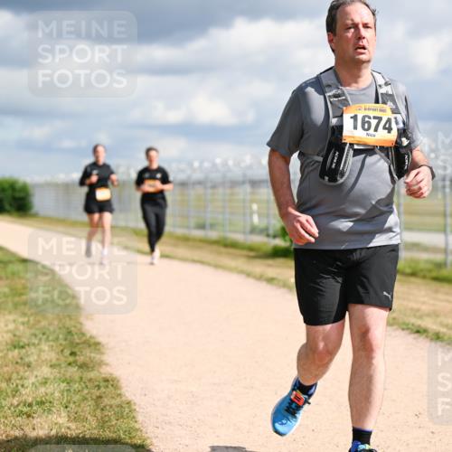 14.09.2025 - Airport Race Dr. Thomas Lammeyer http://msf.ph/oto/8886366 14.09.2025 12:45:52 Laufen 1674 meine-sportfotos.de
