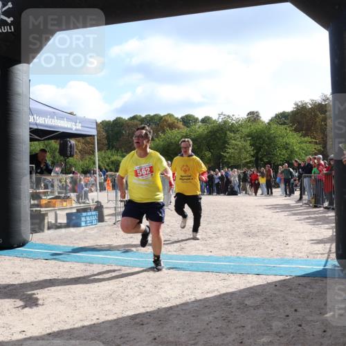 14.09.2025 - Stadtparktriathlon Strokosch-Dieckow http://msf.ph/oto/8886379 14.09.2025 11:19:48 Ziel 557, 562 meine-sportfotos.de