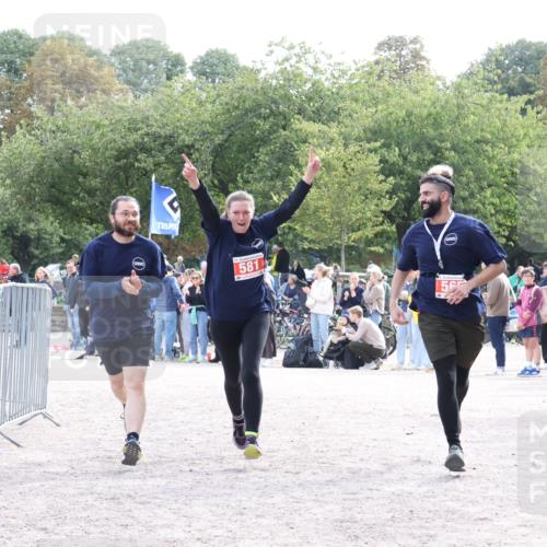 14.09.2025 - Stadtparktriathlon Strokosch-Dieckow http://msf.ph/oto/8886532 14.09.2025 11:22:18 Ziel 581 meine-sportfotos.de