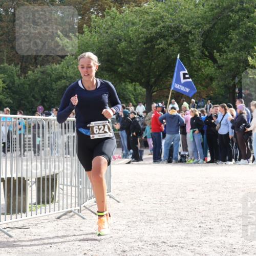 14.09.2025 - Stadtparktriathlon Strokosch-Dieckow http://msf.ph/oto/8886573 14.09.2025 11:22:49 Ziel 624 meine-sportfotos.de