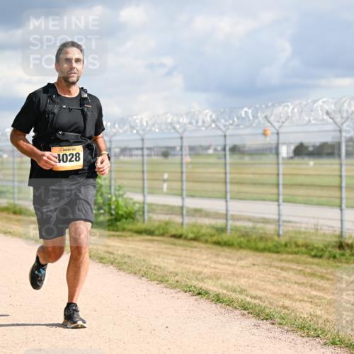 14.09.2025 - Airport Race Dr. Thomas Lammeyer http://msf.ph/oto/8886665 14.09.2025 12:47:51 Laufen 4028 meine-sportfotos.de