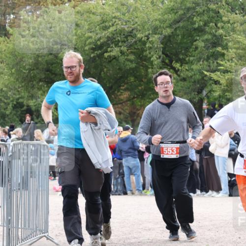 14.09.2025 - Stadtparktriathlon Strokosch-Dieckow http://msf.ph/oto/8886678 14.09.2025 11:25:34 Ziel 553, 568, 674, 701 meine-sportfotos.de