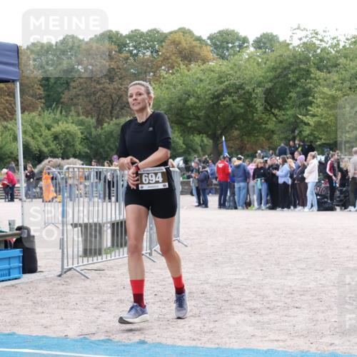 14.09.2025 - Stadtparktriathlon Strokosch-Dieckow http://msf.ph/oto/8886729 14.09.2025 11:26:38 Ziel 694 meine-sportfotos.de