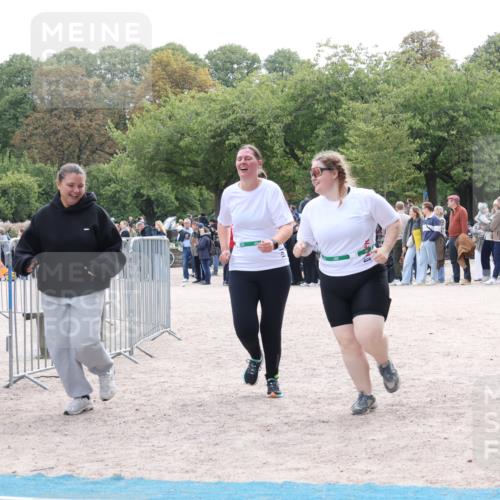 14.09.2025 - Stadtparktriathlon Strokosch-Dieckow http://msf.ph/oto/8886754 14.09.2025 11:27:03 Ziel 535, 681 meine-sportfotos.de