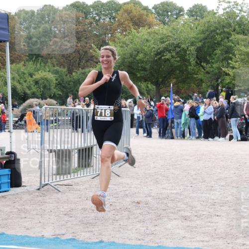 14.09.2025 - Stadtparktriathlon Strokosch-Dieckow http://msf.ph/oto/8886783 14.09.2025 11:28:00 Ziel 718 meine-sportfotos.de