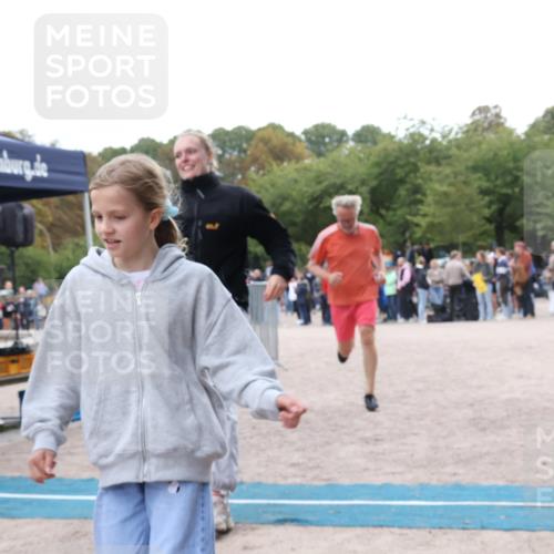 14.09.2025 - Stadtparktriathlon Strokosch-Dieckow http://msf.ph/oto/8886883 14.09.2025 11:30:32 Ziel 616, 639 meine-sportfotos.de