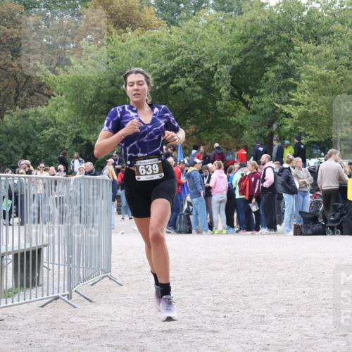 14.09.2025 - Stadtparktriathlon Strokosch-Dieckow http://msf.ph/oto/8886900 14.09.2025 11:30:37 Ziel 616, 639 meine-sportfotos.de